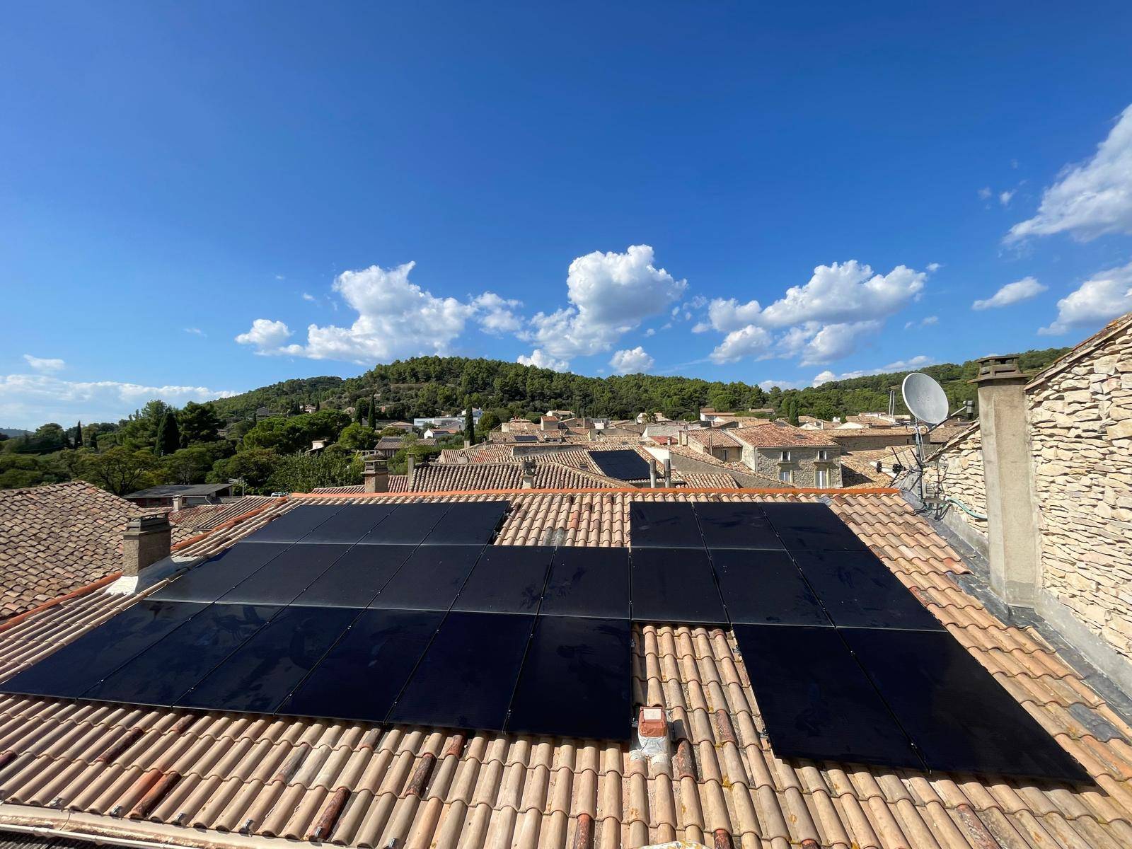 découvrez notre expertise en photovoltaïque à clermont. profitez de solutions énergétiques durables et sur mesure pour réduire votre facture d'électricité et contribuer à la transition écologique. contactez nos experts pour un devis gratuit!