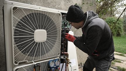 découvrez notre pompe à chaleur écologique, la solution idéale pour réduire votre empreinte carbone tout en optimisant votre confort thermique. économisez de l'énergie et profitez d'un chauffage durable et respectueux de l'environnement.