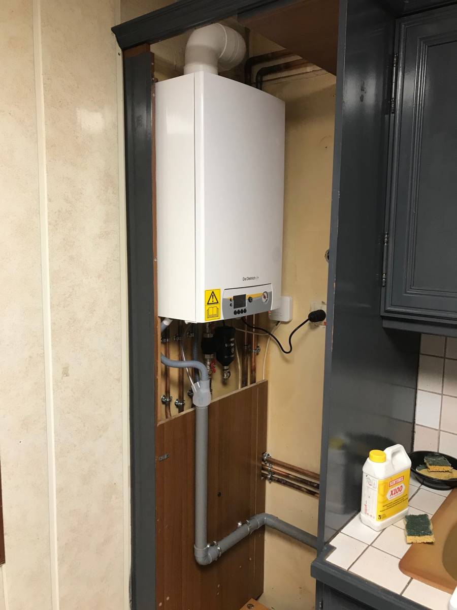 découvrez nos services de remplacement de chaudières à gaz pour un confort optimal et des économies d'énergie. bénéficiez d'une installation professionnelle et de conseils sur les modèles les plus adaptés à vos besoins.