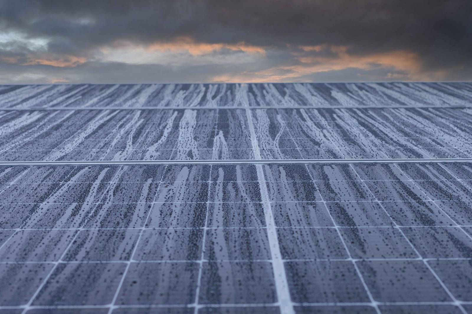 découvrez les avantages des panneaux photovoltaïques à genève ! optimisez votre consommation d'énergie et participez à la transition énergétique tout en réduisant votre facture d'électricité. informez-vous sur les subventions disponibles et les solutions adaptées à votre domicile.