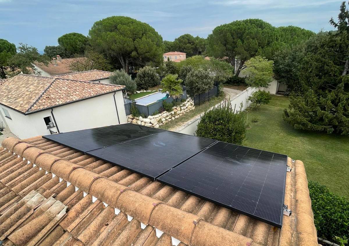 découvrez comment choisir le meilleur installateur de panneaux photovoltaïques dans la drôme. obtenez des conseils pour évaluer les compétences, les certifications et les avis des clients afin de garantir une installation de qualité et optimale pour votre projet énergétique.