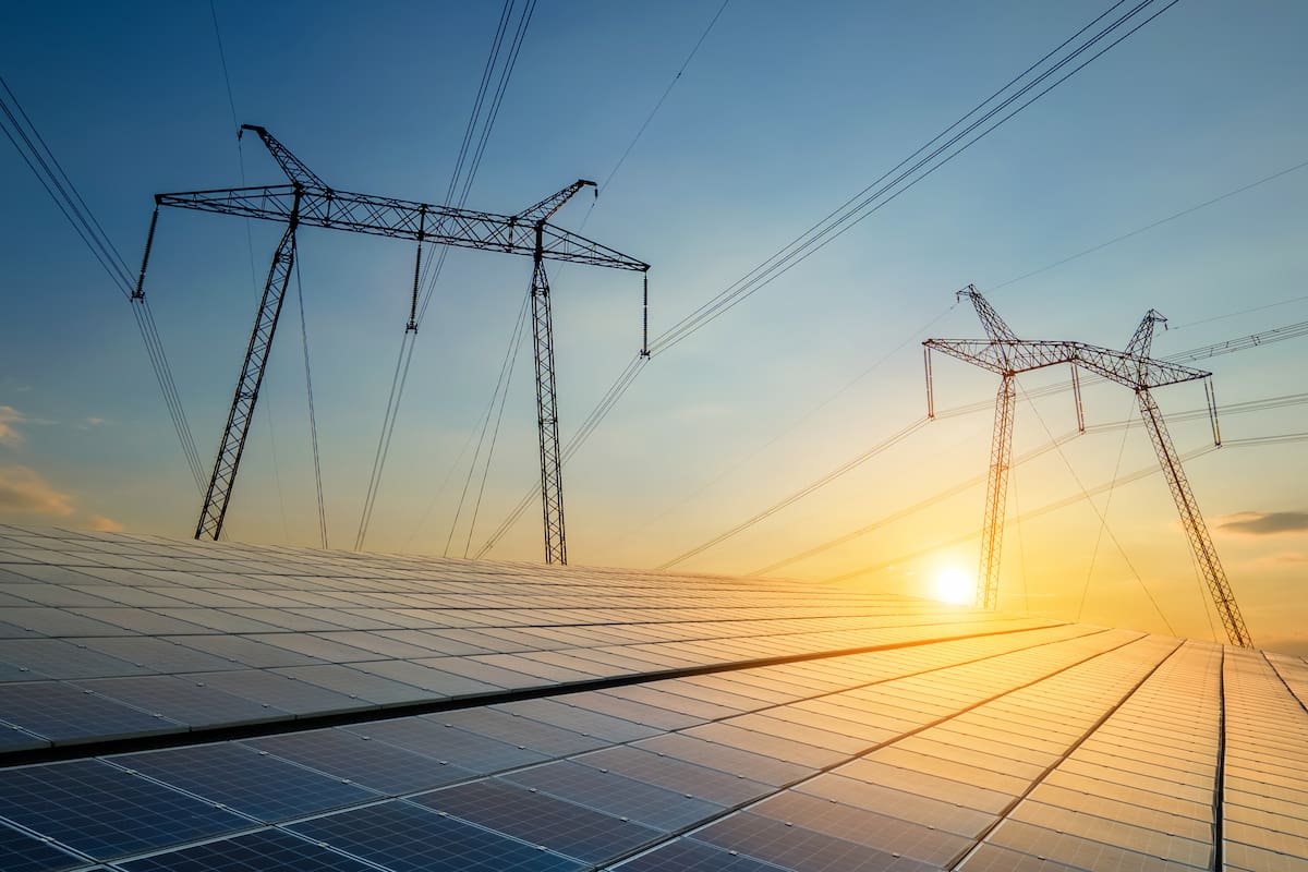 découvrez les avantages de l'autoconsommation photovoltaïque : réduisez vos factures d'électricité, participez à la transition énergétique, et devenez acteur de votre consommation d'énergie grâce à des panneaux solaires performants adaptés à votre habitation.