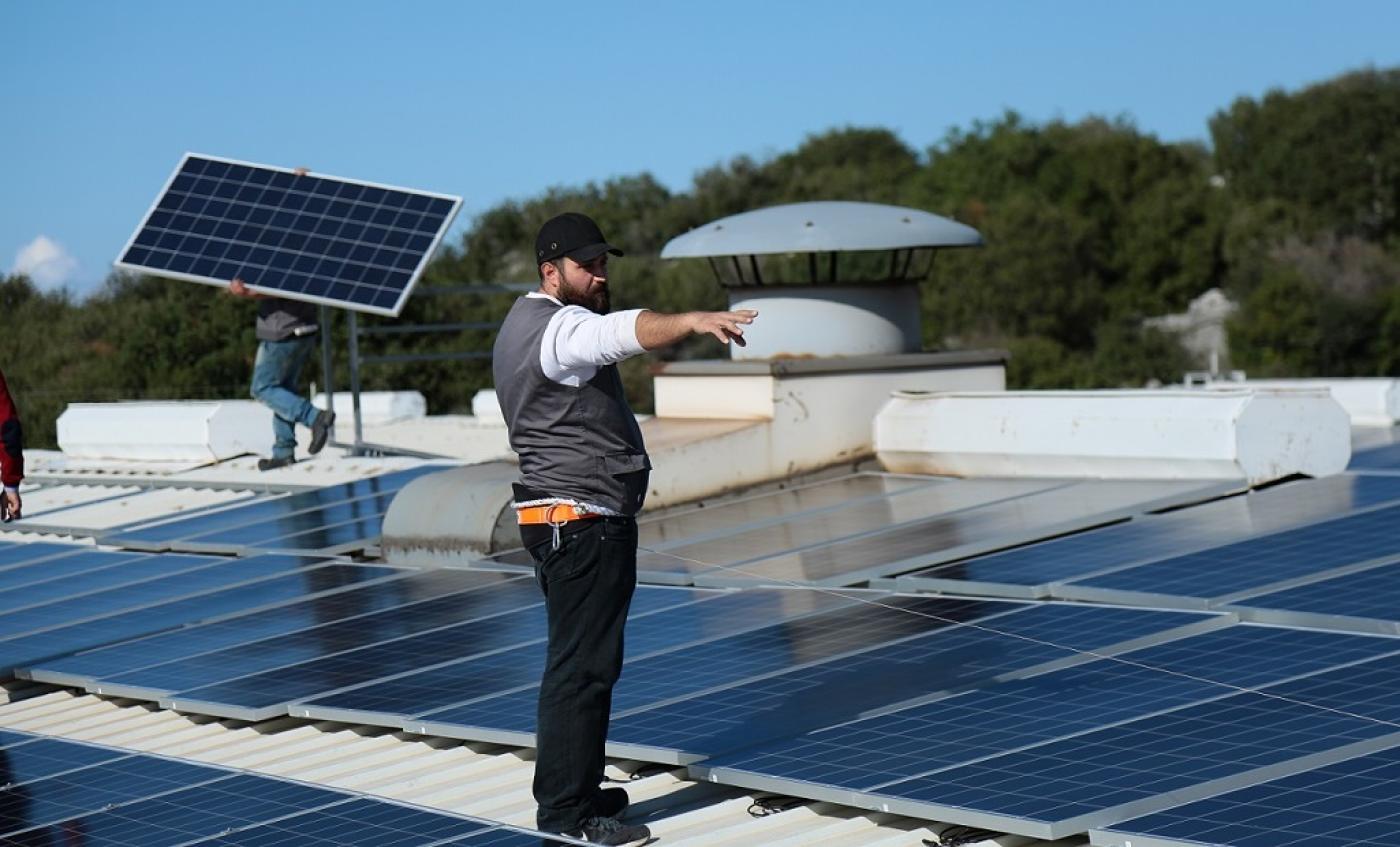 découvrez les nombreux avantages des panneaux photovoltaïques à marrakech : énergie renouvelable, économies sur vos factures d'électricité, valorisation de votre bien immobilier et contribution à la protection de l'environnement. optez pour un avenir durable et lumineux avec l'énergie solaire !