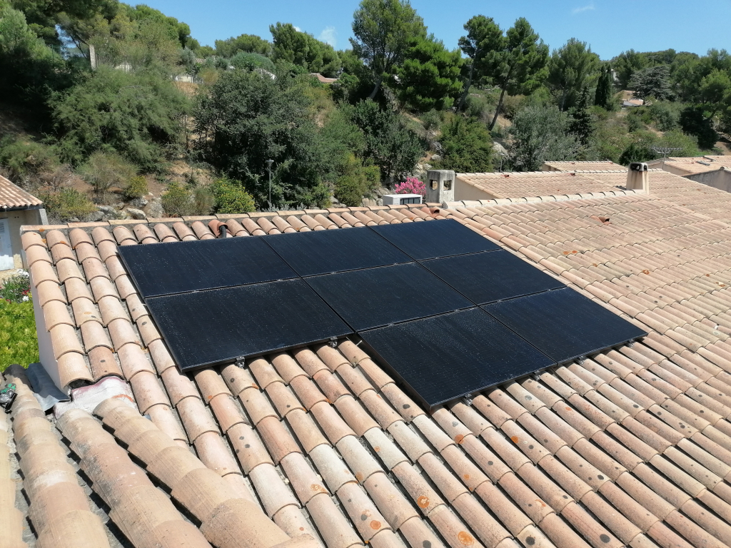découvrez nos solutions d'installation photovoltaïque à salon de provence. profitez d'une énergie renouvelable, réduisez vos factures d'électricité et contribuez à la protection de l'environnement grâce à nos panneaux solaires de qualité.