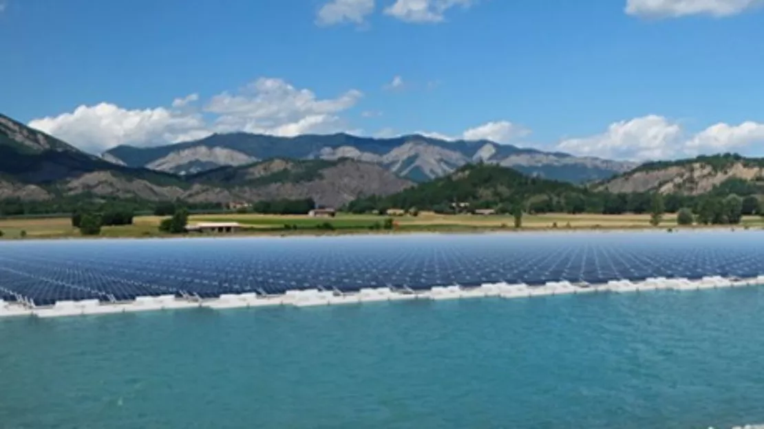 découvrez un installateur photovoltaïque de confiance dans les hautes alpes pour des solutions énergétiques durables et performantes. profitez de conseils personnalisés pour maximiser votre investissement solaire et réduire votre facture d'électricité tout en préservant l'environnement.