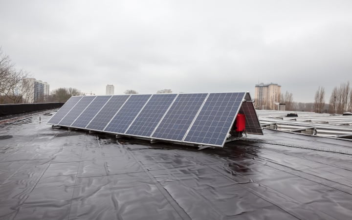 découvrez les avantages des panneaux solaires : une solution énergétique durable pour réduire vos factures d'électricité et contribuer à la préservation de l'environnement. informez-vous sur les installations, les subventions et l'efficacité énergétique dès aujourd'hui !