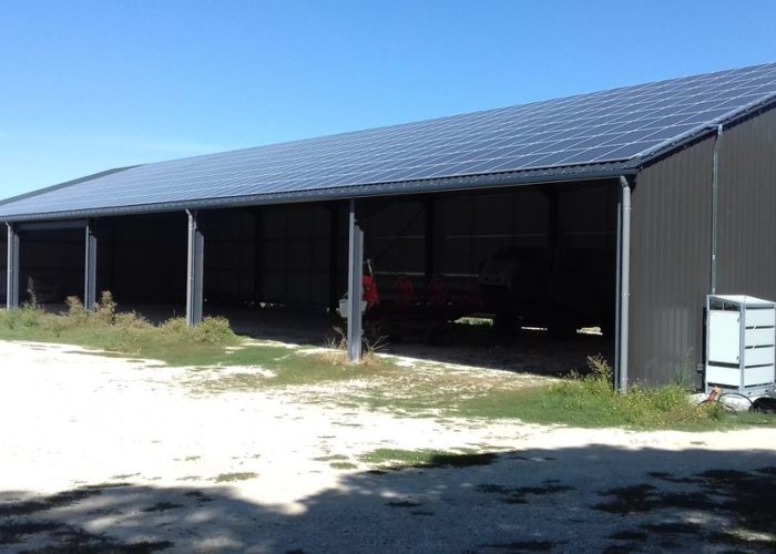 découvrez comment bénéficier d'un bâtiment gratuit équipé de panneaux photovoltaïques en indre-et-loire. profitez d'une énergie renouvelable et d'économies sur votre facture tout en contribuant à la protection de l'environnement.