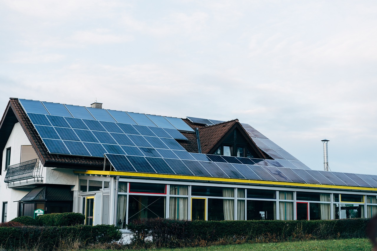 découvrez comment les panneaux solaires contribuent à une énergie durable et renouvelable. optimisez votre investissement tout en préservant l'environnement grâce à des solutions énergétiques innovantes et écologiques.