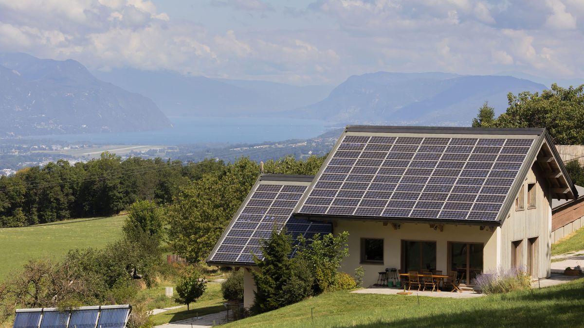 découvrez comment choisir le meilleur installateur de panneaux solaires à annecy. obtenez des conseils pratiques pour évaluer les compétences, comparer les devis et garantir une installation de qualité pour un avenir durable.