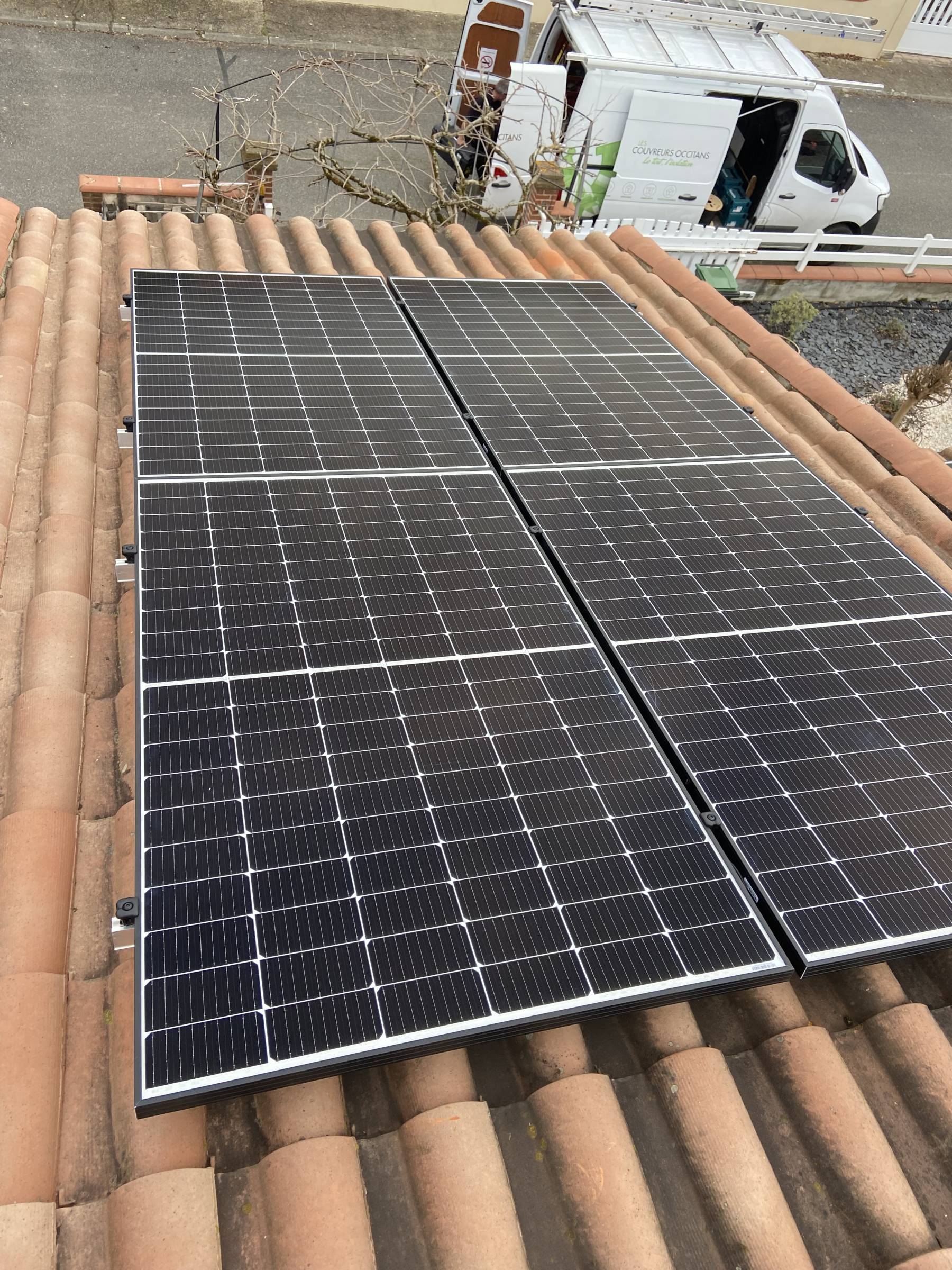 découvrez nos solutions de batteries et panneaux photovoltaïques pour optimiser votre production d'énergie solaire. performants et durables, ils vous permettent de réduire vos factures d'électricité tout en préservant l'environnement.