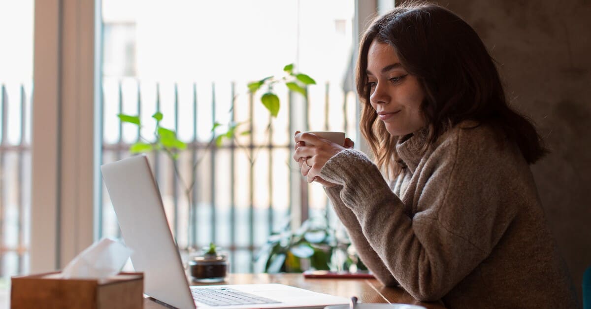 découvrez comment le télétravail transforme notre consommation d'énergie et explorez des conseils pour optimiser votre empreinte écologique tout en travaillant depuis chez vous.