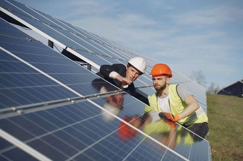 découvrez les nombreux avantages d'avoir un installateur solaire professionnel. profitez de l'expertise, des économies d'énergie, et d'une installation optimisée pour maximiser le rendement de vos panneaux solaires. faites le choix d'une énergie renouvelable avec sérénité!