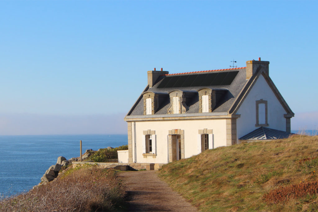 découvrez les meilleurs installateurs photovoltaïques en bretagne pour une transition énergétique réussie. profitez d'expertises locales, d'un accompagnement personnalisé et de solutions sur mesure pour l'installation de panneaux solaires. engagez-vous pour l'environnement tout en réduisant votre facture d'énergie.