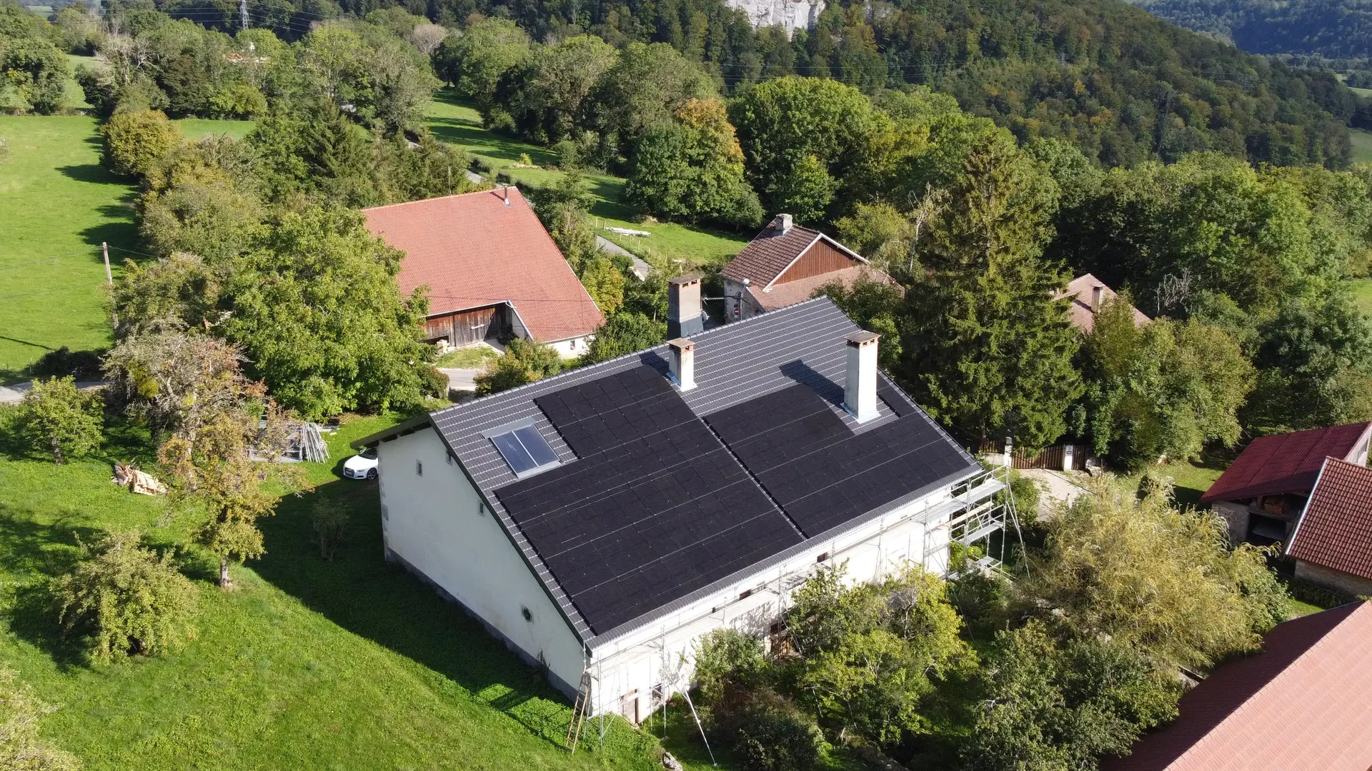 découvrez notre service d'installation photovoltaïque dans le doubs. profitez d'énergies renouvelables et réduisez vos factures d'électricité grâce à nos experts qualifiés et notre accompagnement personnalisé.
