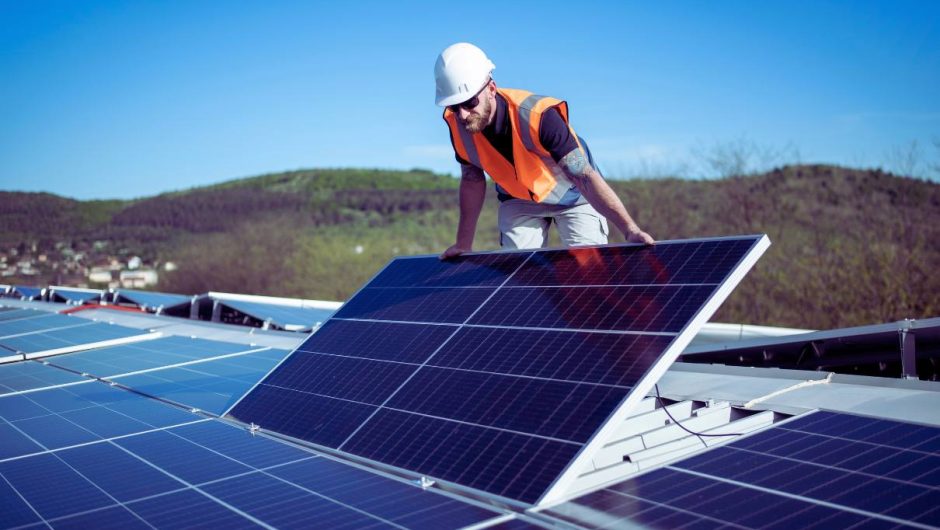 découvrez comment choisir le meilleur installateur de panneaux photovoltaïques à angers. obtenez des conseils pratiques pour évaluer les devis, vérifier les certifications et maximiser votre investissement en énergie solaire.