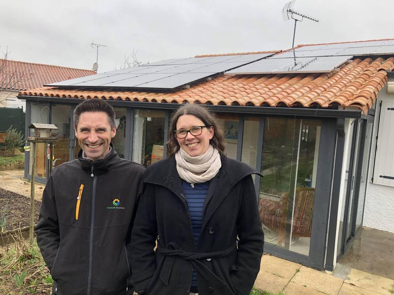 découvrez notre service d'installation de panneaux photovoltaïques à décines. profitez de solutions énergétiques durables et économisez sur vos factures d'électricité tout en contribuant à la protection de l'environnement. nos experts vous accompagnent dans chaque étape de votre projet.