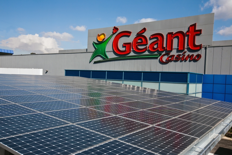 découvrez nos services d'installateur photovoltaïque à limoges. profitez de solutions énergétiques durables et adaptées à vos besoins. augmentez votre autonomie énergétique tout en contribuant à la préservation de l'environnement grâce à nos installations de panneaux solaires de haute qualité.