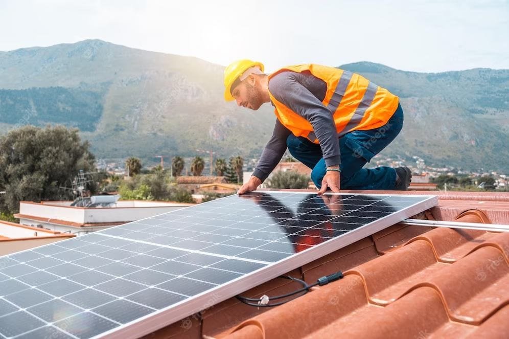 découvrez notre service d'installation de panneaux photovoltaïques à lyon. profitez d'une énergie renouvelable, réduisez vos factures d'électricité et contribuez à la préservation de l'environnement grâce à notre expertise. contactez-nous pour un devis personnalisé.