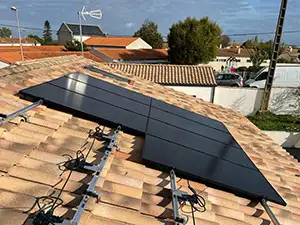 découvrez les services d'installateur de panneaux photovoltaïques à rodez. profitez de solutions écologiques et économiques pour vos besoins énergétiques, avec des experts locaux à votre service. transformez l'énergie solaire en une source d'électricité durable et réduisez vos factures dès aujourd'hui.
