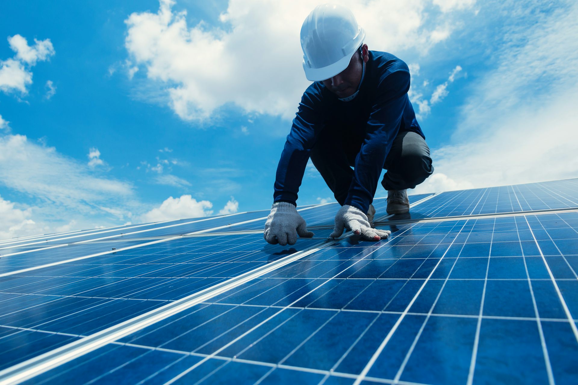 découvrez un installateur de panneaux photovoltaïques dans le loiret (45) qui vous accompagne dans la transition énergétique. profitez d'une expertise locale pour bénéficier d'une énergie solaire durable et réduisez vos factures d'électricité dès aujourd'hui.