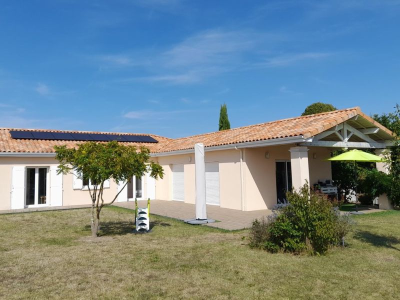 découvrez nos services d'installation de panneaux photovoltaïques dans la vienne (86) et profitez d'une énergie renouvelable adaptée à vos besoins. bénéficiez d'un accompagnement personnalisé et d'une expertise reconnue pour maximiser vos économies d'énergie.