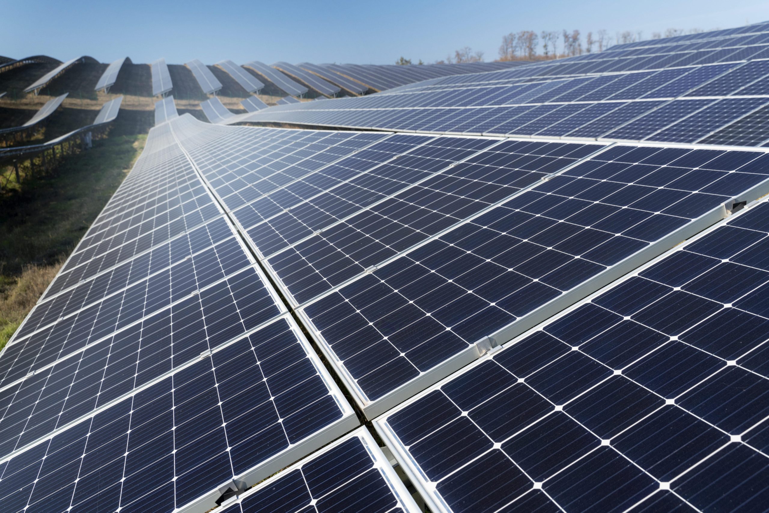 découvrez nos services d'installation photovoltaïque en charente-maritime. profitez d'une énergie solaire propre et durable, adaptée à vos besoins. contactez nos experts pour un devis personnalisé et commencez à réduire vos factures d'énergie dès aujourd'hui.