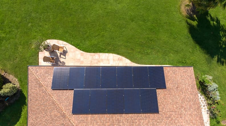 découvrez comment choisir le bon installateur photovoltaïque pour votre projet d'énergie solaire. obtenez des conseils pratiques pour évaluer les compétences, les certifications et l'expérience des professionnels afin d'optimiser votre investissement et garantir l'efficacité de votre installation.