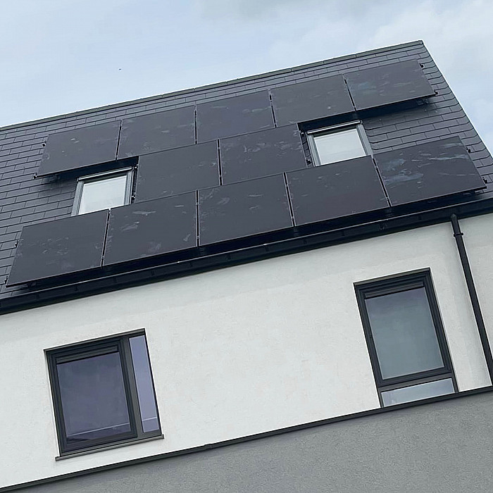 découvrez l'expertise d'un installateur photovoltaïque à wavre, spécialisé dans l'installation de panneaux solaires pour une énergie durable et économique. profitez d'une évaluation personnalisée et d'un service de qualité pour transformer votre maison en source d'énergie renouvelable.