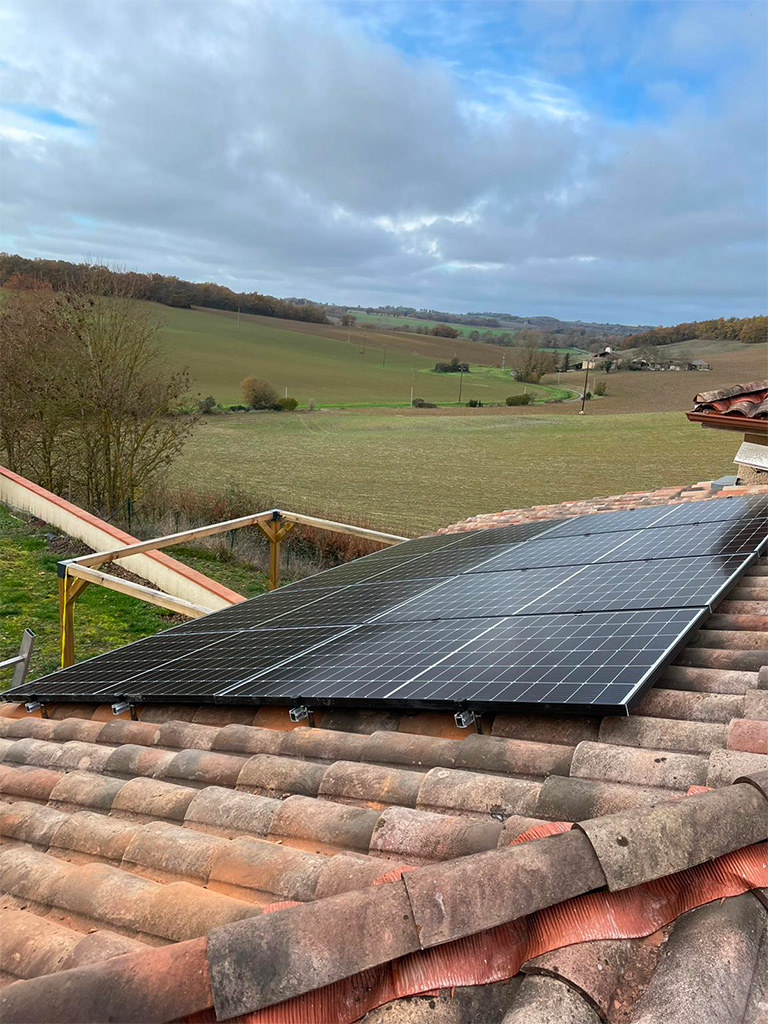 découvrez les services d'un installateur photovoltaïque dans le gers. profitez de solutions énergétiques durables et adaptées à vos besoins avec des panneaux solaires de qualité. transformez l'énergie renouvelable en économies d'énergie et en confort au quotidien.