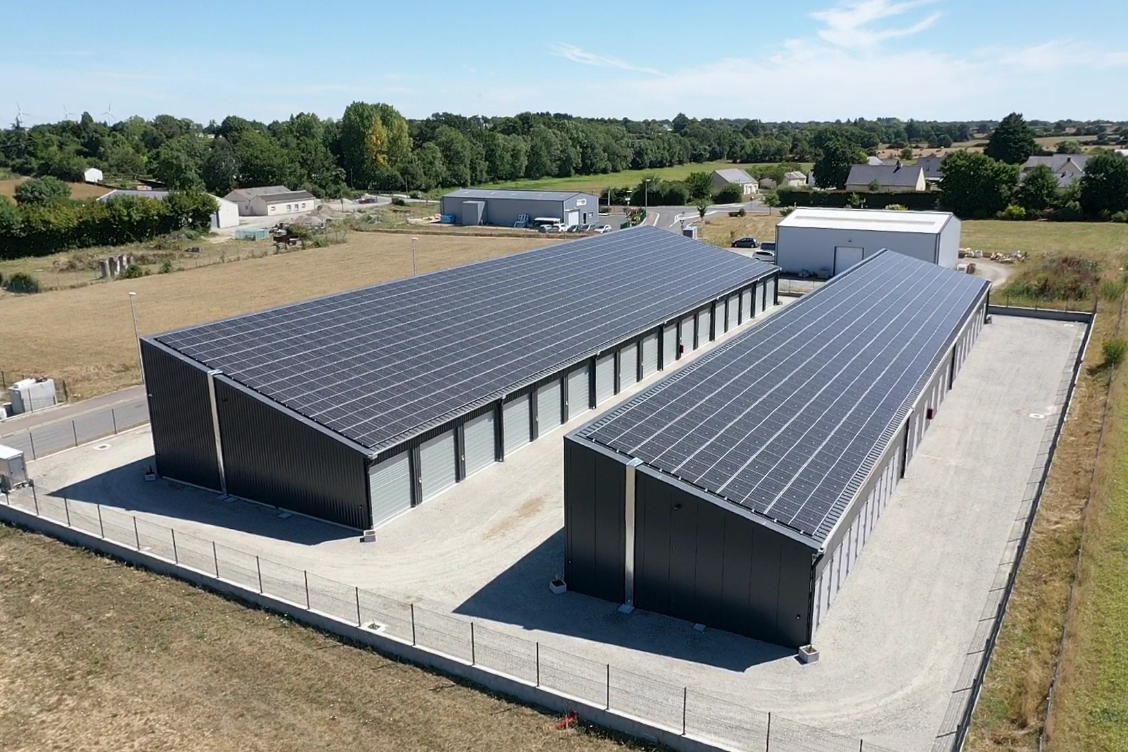découvrez le meilleur installateur photovoltaïque en loire pour tous vos projets d'énergie solaire. profitez de solutions écologiques et performantes pour réduire votre facture d'électricité tout en soutenant la transition énergétique. contactez-nous pour un devis gratuit !