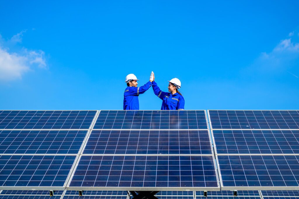 découvrez notre panneau solaire puissant, conçu pour maximiser la capture d'énergie solaire et réduire votre facture d'électricité. profitez d'une technologie innovante qui garantit performance et durabilité, tout en contribuant à un avenir durable. idéal pour les maisons et les entreprises souhaitant investir dans des solutions énergétiques écologiques.