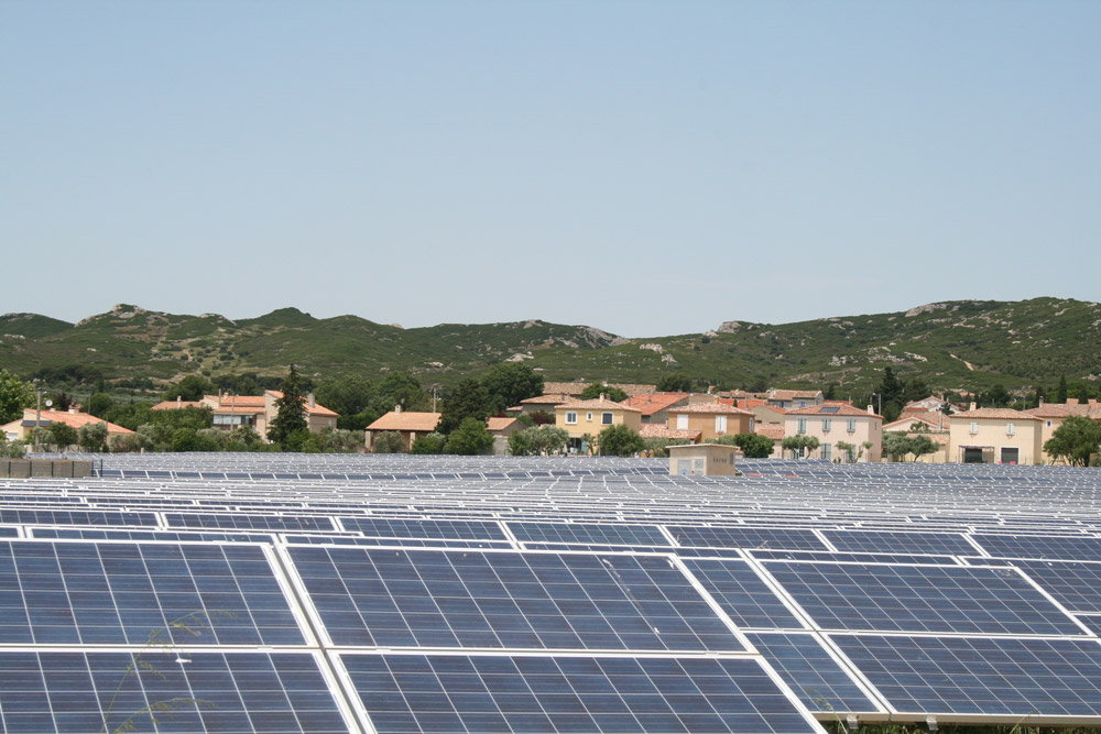 découvrez notre expertise en tant que producteur de panneaux photovoltaïques de haute qualité, offrant des solutions énergétiques durables et performantes pour réduire votre empreinte carbone tout en économisant sur vos factures d'électricité.