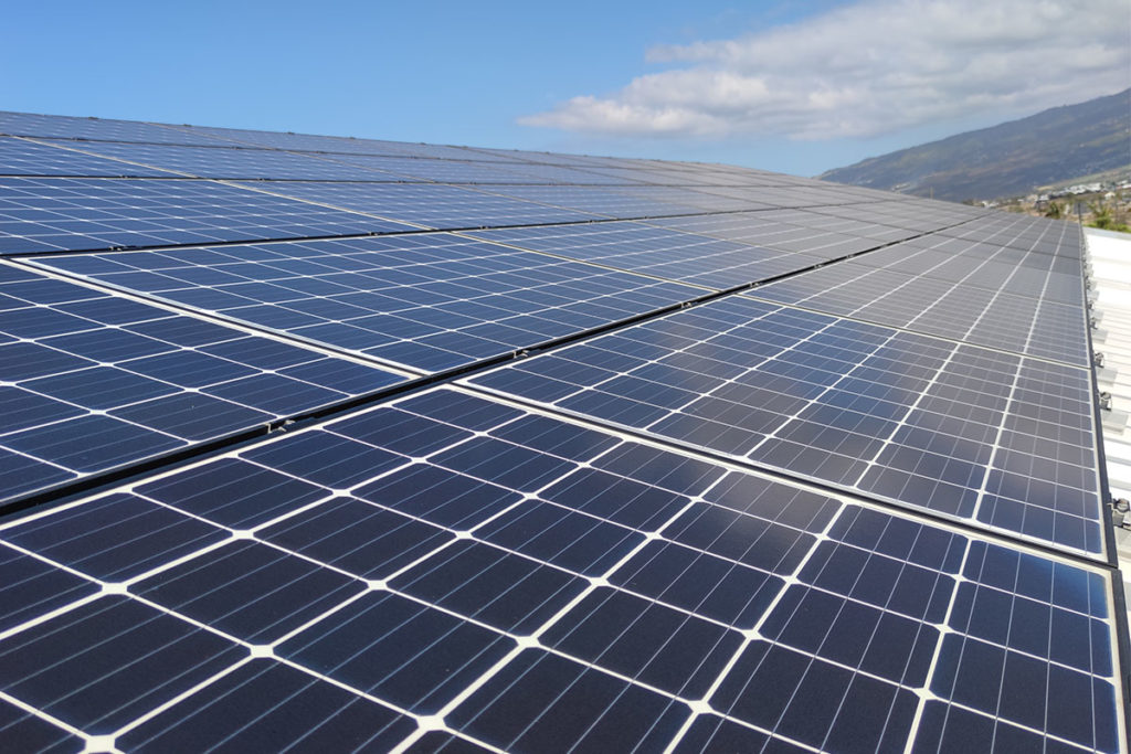 découvrez la durée de vie des panneaux photovoltaïques et comment maximiser leur rendement. informez-vous sur les facteurs influençant leur longévité et les meilleures pratiques pour une installation durable.