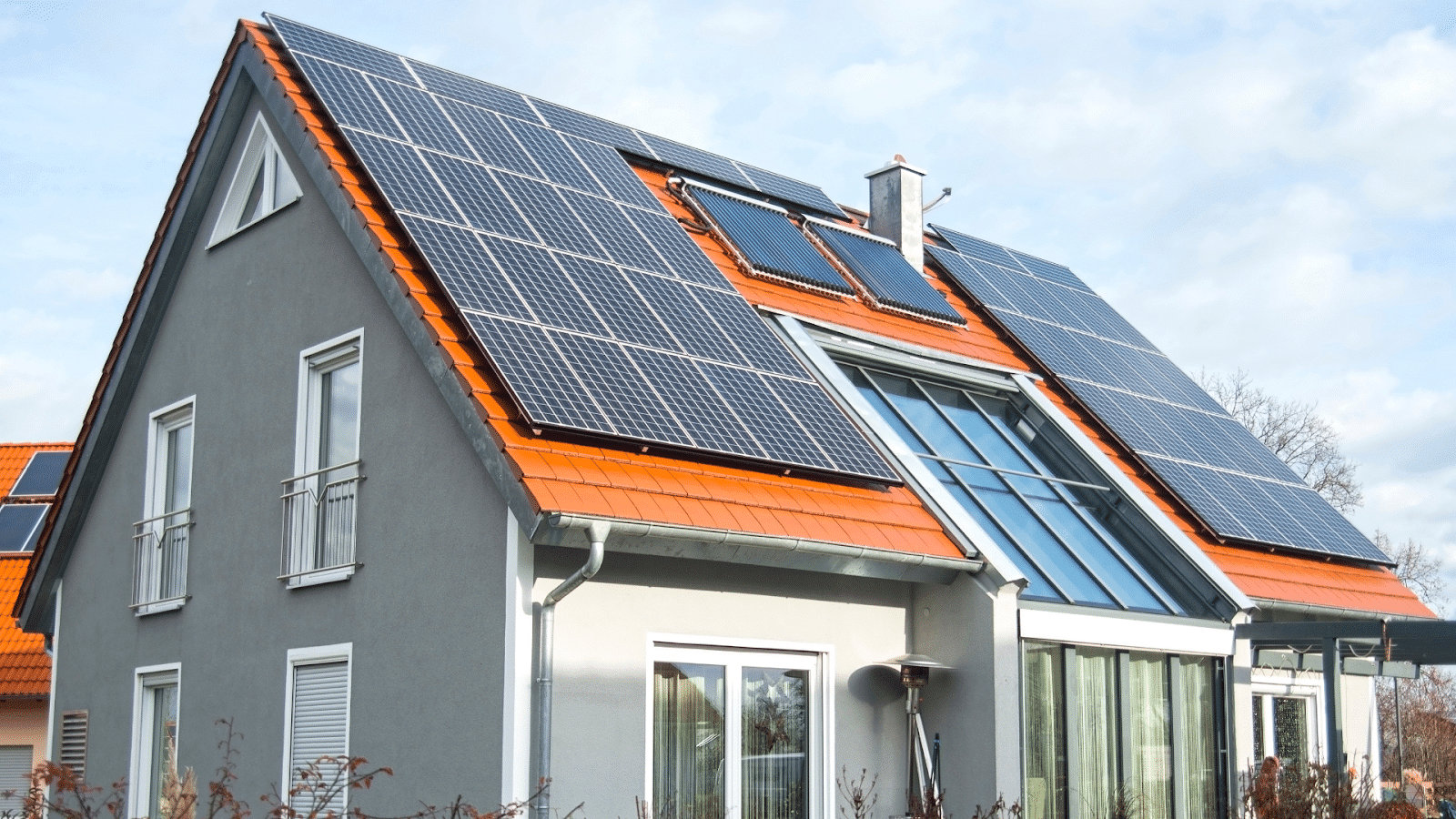 découvrez comment maximiser la surface de vos panneaux solaires pour votre maison, optimisant ainsi votre production d'énergie et réduisant vos factures d'électricité. apprenez les meilleures pratiques et conseils pour une installation efficace et durable.