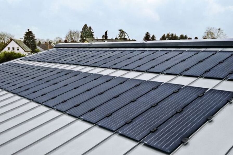 découvrez les avantages de la toiture photovoltaïque, une solution durable et économique pour produire votre propre électricité tout en préservant l'environnement. transformez votre habitation en une source d'énergie renouvelable et réduisez vos factures d'électricité grâce à cette technologie innovante.