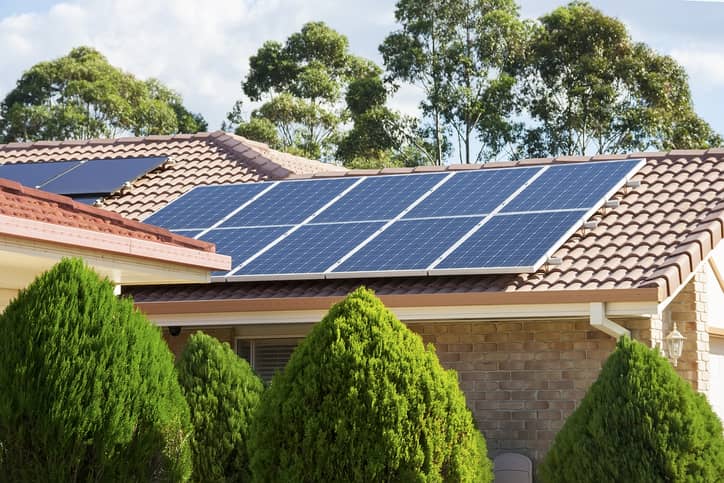 découvrez les aides financières disponibles pour l'installation de panneaux photovoltaïques en france. maximisez vos économies d'énergie et bénéficiez de subventions, crédits d'impôt et autres avantages pour rendre votre projet solaire accessible et rentable.