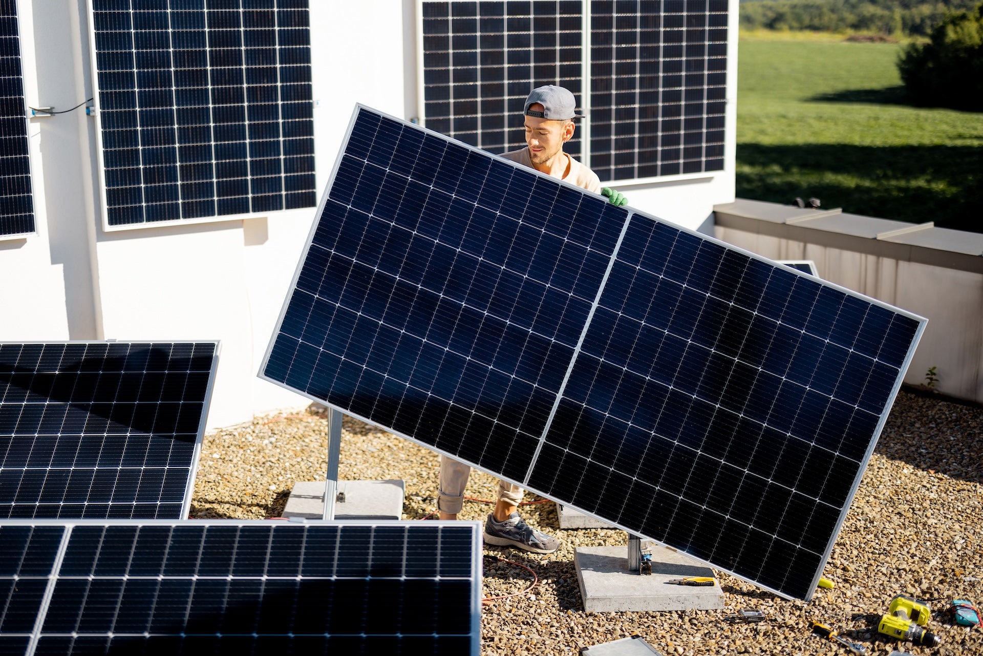 découvrez comment les utilisateurs d'énergie solaire transforment leur quotidien grâce à des solutions durables. apprenez les avantages, les conseils d'installation et les témoignages d'experts sur la transition vers une énergie propre et renouvelable.