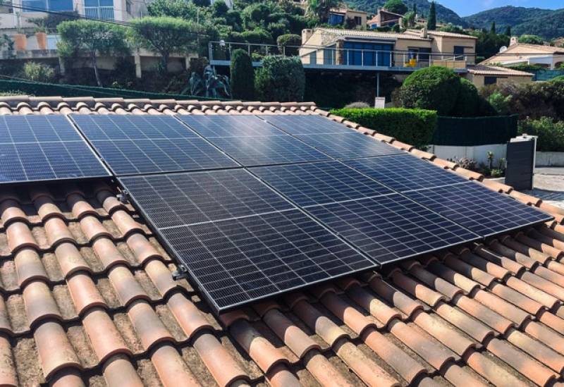 découvrez notre panneau photovoltaïque 3kwc, idéal pour optimiser votre consommation d'énergie et réduire vos factures. efficacité, performance et respect de l'environnement au rendez-vous.