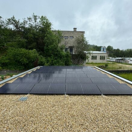 découvrez notre service d'installation de panneaux photovoltaïques en auvergne. profitez d'une énergie renouvelable, économique et respectueuse de l'environnement. faites le choix d'un avenir durable avec notre équipe d'experts.