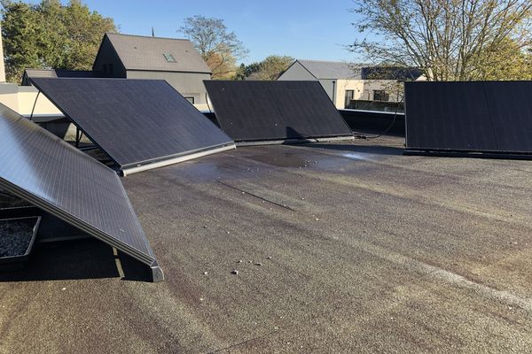 découvrez comment bénéficier d'une aide pour l'installation de panneaux solaires en pays de la loire. profitez d'options de financement et d'accompagnement pour rendre votre projet d'énergie solaire accessible et avantageux.