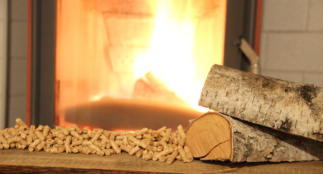 découvrez les différentes aides pour le chauffage au bois en france. profitez des subventions, crédits d'impôt et dispositifs d'accompagnement pour rendre votre transition vers une énergie renouvelable plus économique et écologique.