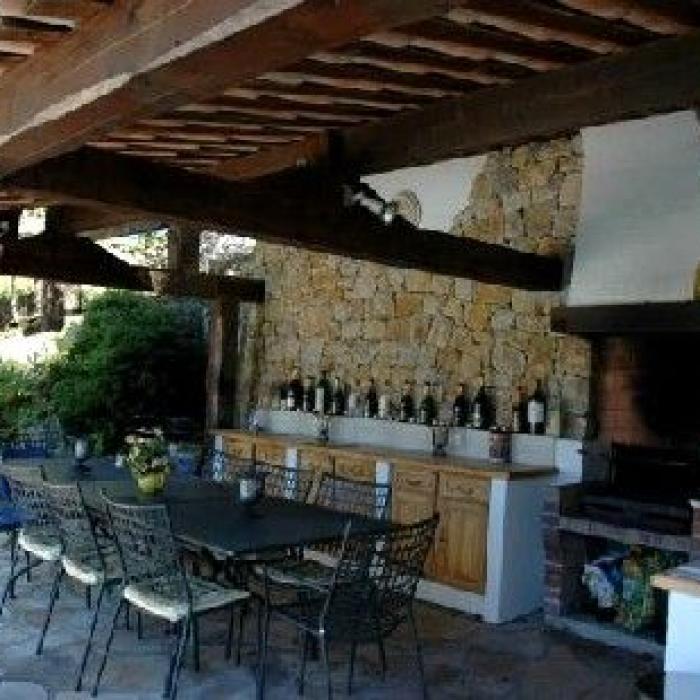 découvrez nos conseils d'aménagement pour profiter pleinement de votre espace extérieur cet été. transformez votre jardin ou balcon en havre de paix avec des idées créatives et pratiques pour des moments de détente inoubliables.