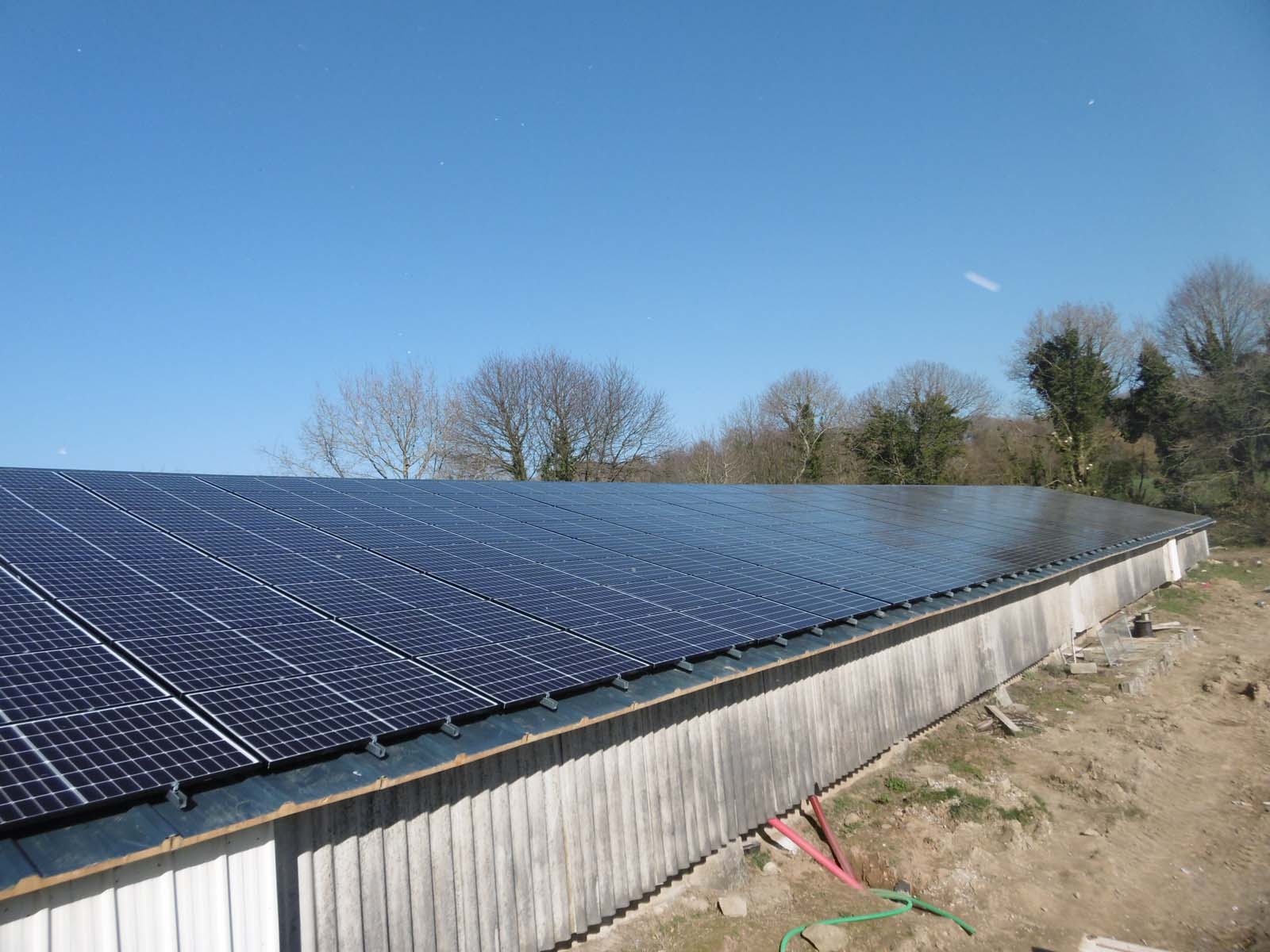 découvrez notre annuaire complet d'installateurs photovoltaïques, vous permettant de trouver rapidement des professionnels qualifiés pour vos projets d'énergie solaire. comparez les services, lisez les avis clients et faites le choix éclairé pour une transition énergétique réussie.