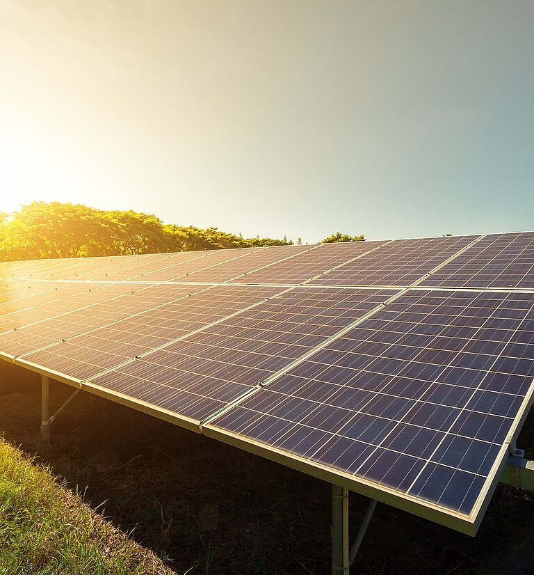 découvrez notre annuaire photovoltaïque, la référence pour trouver des professionnels, des installateurs et des fournisseurs d'énergie solaire. accédez facilement à des informations fiables et optimisez votre projet d'énergie renouvelable.