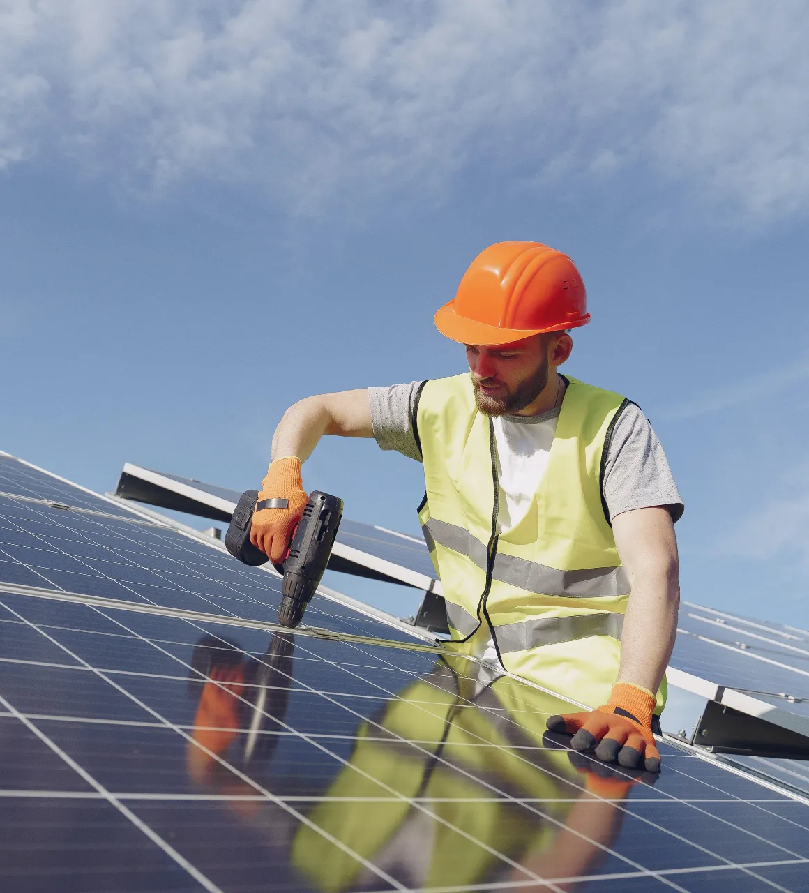 protégez votre investissement avec notre assurance décennale dédiée aux panneaux photovoltaïques. garantissez une couverture complète contre les risques liés à l'installation et assurez la pérennité de votre système solaire pendant 10 ans. choisissez la tranquillité d'esprit avec notre solution sur-mesure.