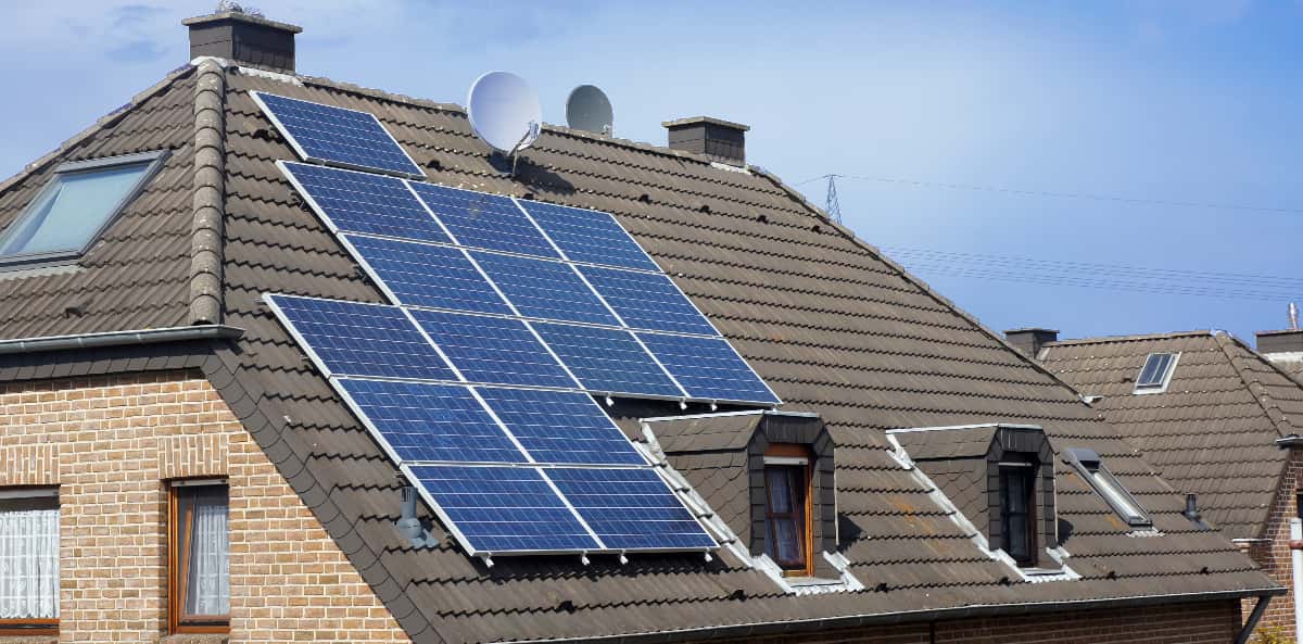 découvrez l'assurance solaire, la solution idéale pour protéger votre investissement dans l'énergie solaire. bénéficiez d'une couverture adaptée aux panneaux photovoltaïques, garantissant sécurité et tranquillité d'esprit face aux aléas climatiques et aux dommages possibles. optez pour une protection durable et rentable dès aujourd'hui.