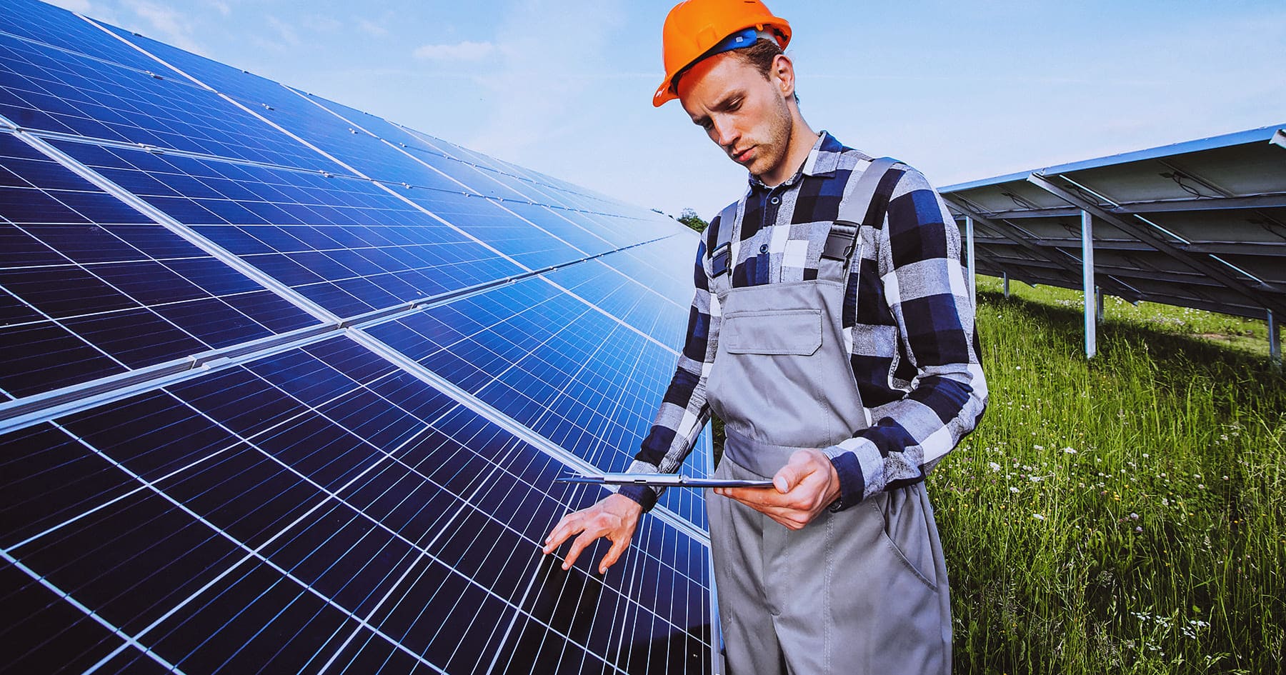 découvrez les meilleures assurances pour installateurs photovoltaïques, conçues pour protéger votre activité et vos projets. profitez d'une couverture complète contre les risques liés à l'installation et la maintenance de panneaux solaires, et assurez la pérennité de votre entreprise.