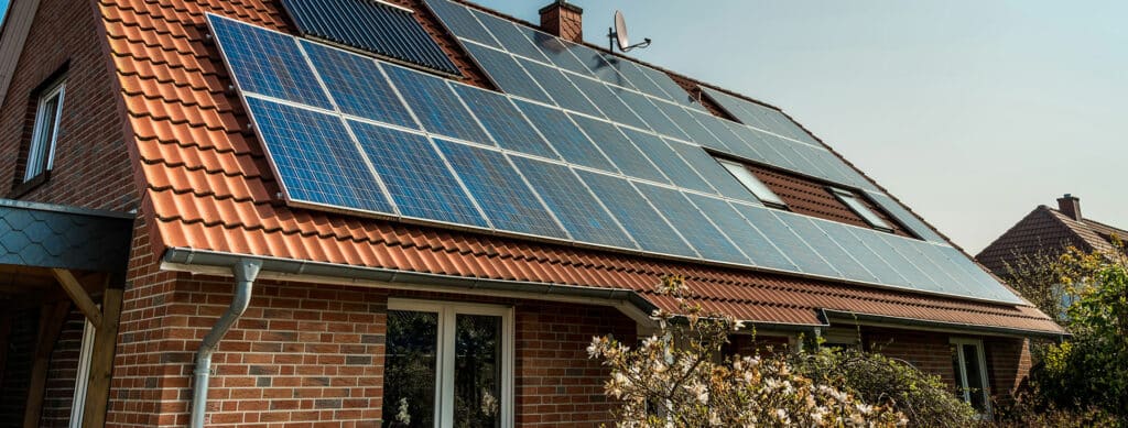 découvrez l'autoconsommation solaire : une solution innovante pour produire votre propre électricité à partir de l'énergie solaire. optimisez vos factures et contribuez à la transition énergétique tout en préservant l'environnement.