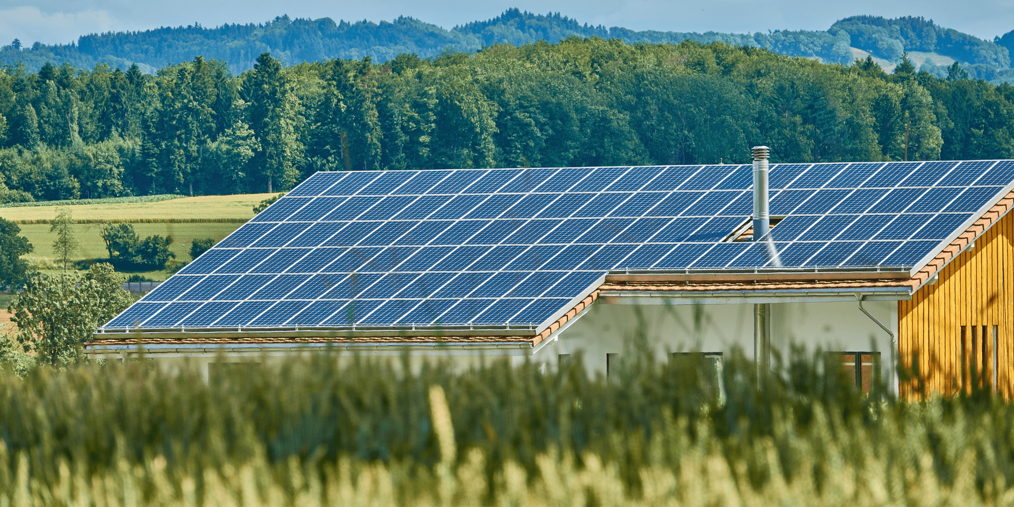 découvrez l'autoconsommation solaire, une solution énergétique durable qui vous permet de produire et d'utiliser votre propre électricité grâce à des panneaux solaires. optimisez vos factures d'énergie tout en contribuant à la protection de l'environnement.