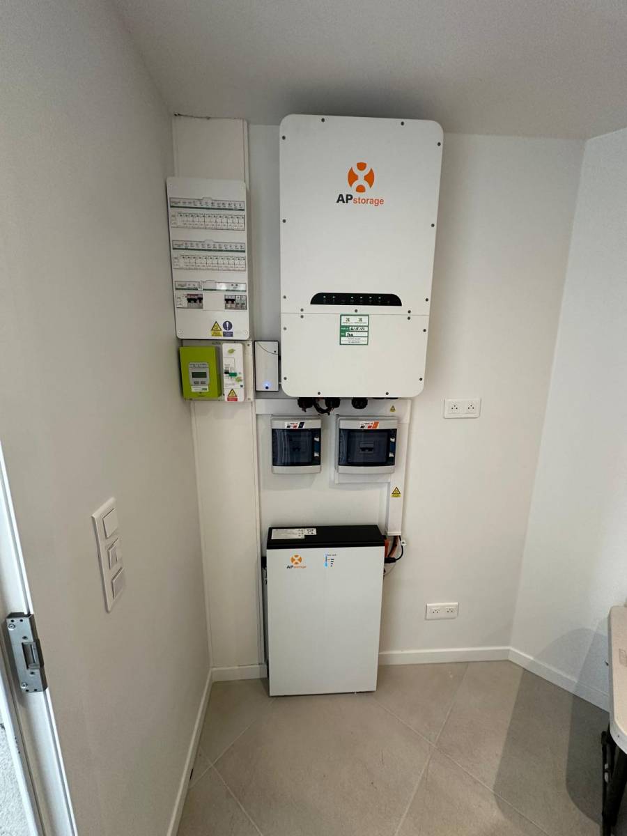 découvrez comment maximiser l'autonomie de vos panneaux photovoltaïques à la ciotat. optimisez votre consommation d'énergie et réalisez des économies grâce à des solutions adaptées à votre habitation.